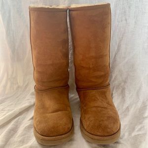 Women’s Classic UGG Tall Boot Size 7 Chesnut Suede